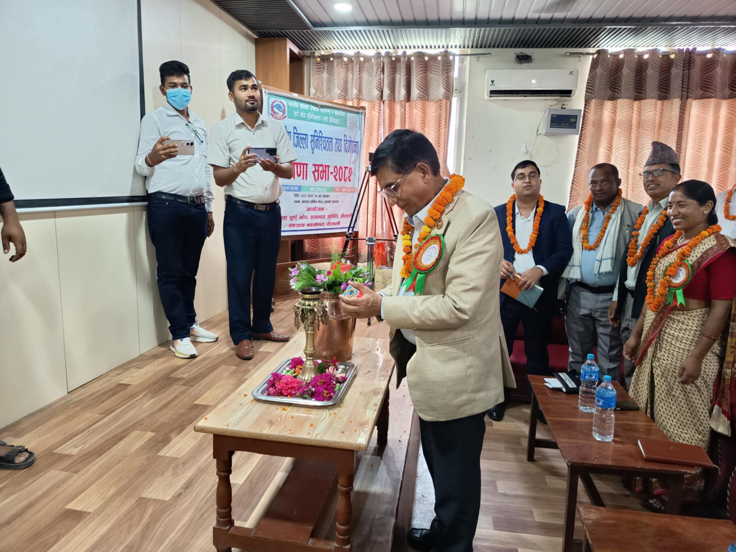 कैलाली सुदूरपश्चिमको नवौं पूर्ण खोप जिल्ला घोषणा