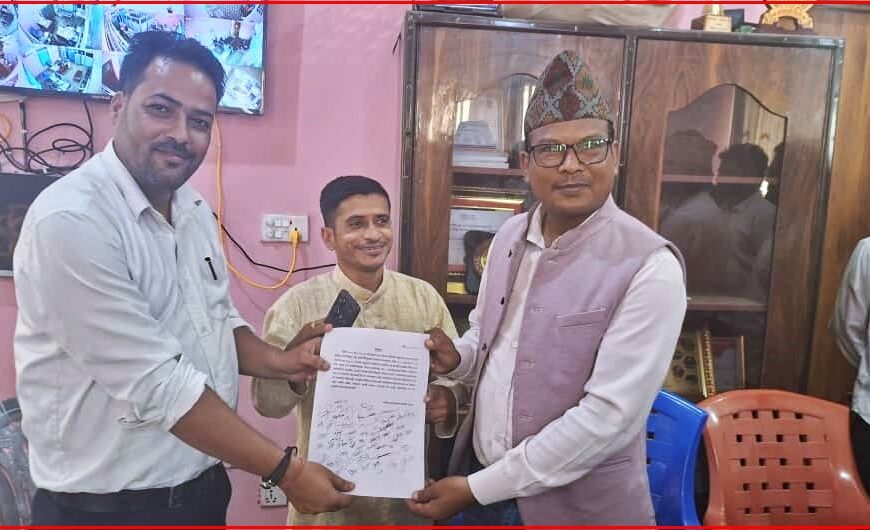 जेनजीको नाममा जथाभावी हस्तक्षेप गर्न खोजेको भन्दै बेलौरीका कर्मचारीले गरे…