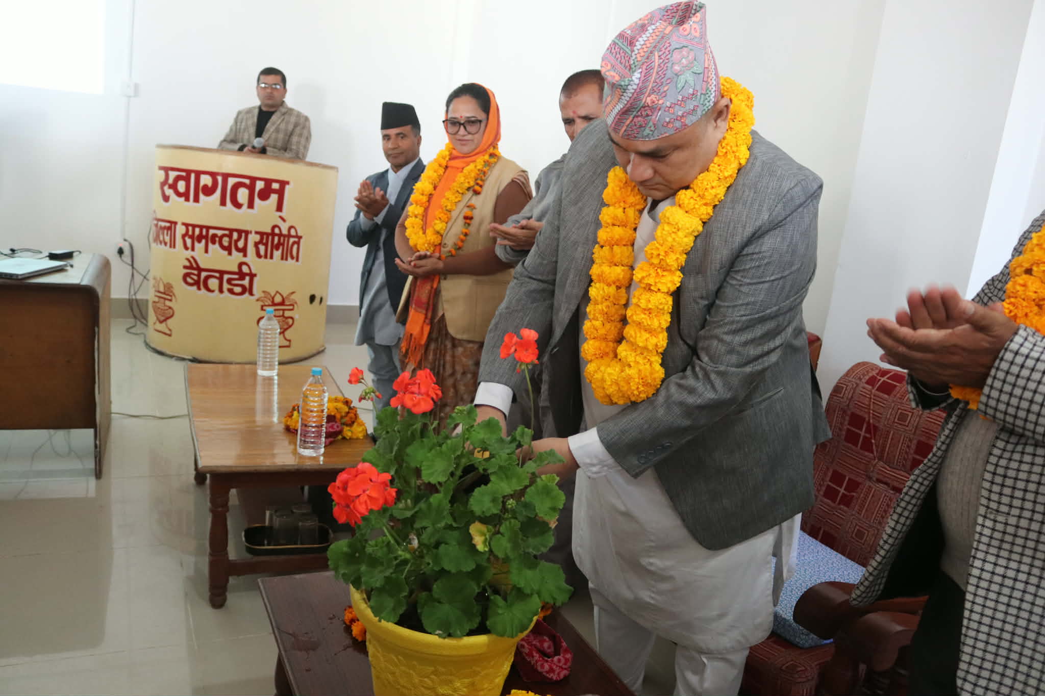 मुख्यमन्त्री शाहद्वारा योजना कार्यान्वयन कार्यतालिका तयार गर्न मातहतलाई निर्देशन