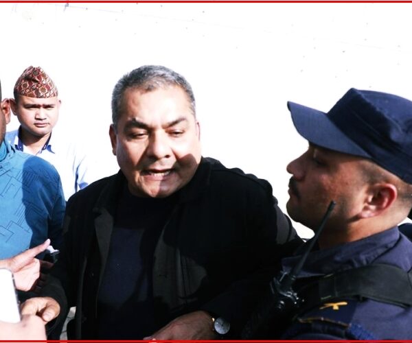 “नेपाली कांग्रेस विवादः ‘महाभियान नेपाल’ अध्यक्ष दुर्गा प्रसाईं प’क्रा’उ”