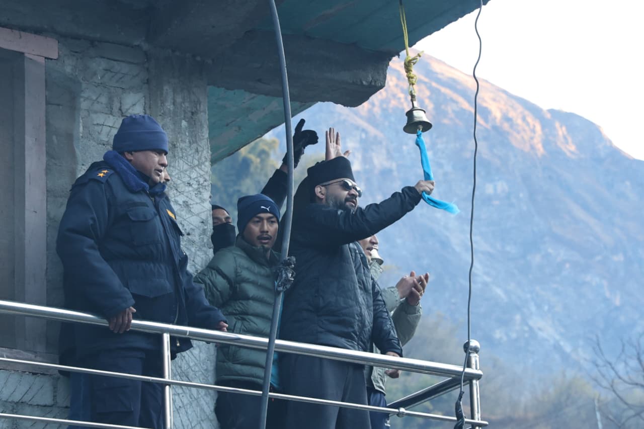 सुदूरपश्चिमका पहाडी जिल्लामा घण्टी बजाउदै बालेन शाहा, अरु नेता भन्दा फरक अनि&hellip;