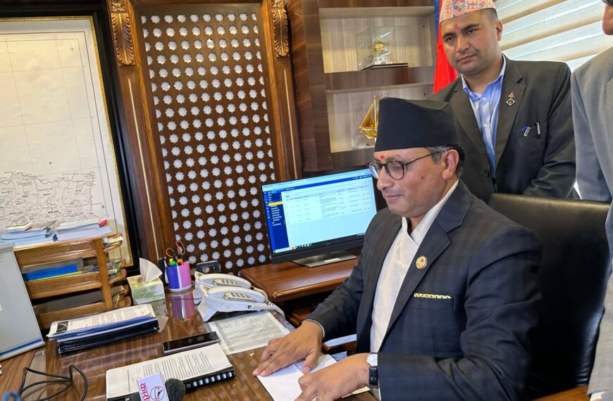 अर्थमन्त्री वाग्लेको पहिलो निर्णय: १५ ऐन खारेज, राजस्व अनुसन्धान विभागमाथि पुनरावलोकन