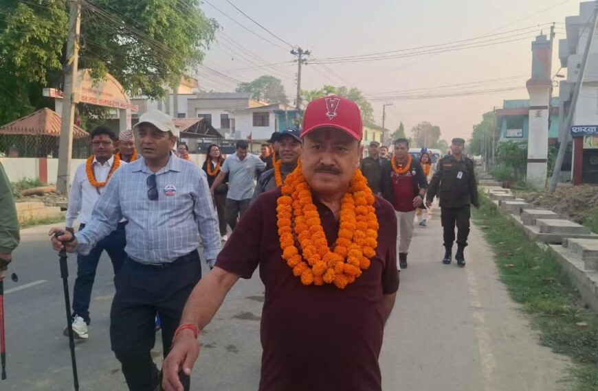 धनगढीका मेयर हमालको टोली सुदूरपश्चिम चिनाउने अभियानमा अपि बेस क्याम्प यात्रामा