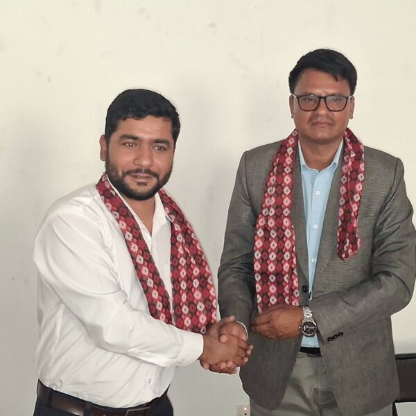 जिल्ला अस्पताल बझाङका नवनियुक्त अस्पताल व्यवस्थापन समिति अध्यक्ष खड्काले पदभार ग्रहण गरे