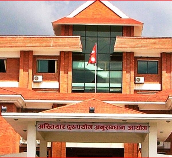 विद्यालयमा १० लाख बढी अनियमितता : प्रधानाध्यापकसहित विरुद्ध मुद्दा दायर