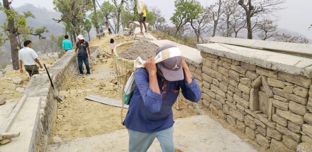 सुदूरपश्चिमकै पहिलो जाल्पादेवी केबलकार निर्माण तीव्र, दशैंसम्म&hellip;