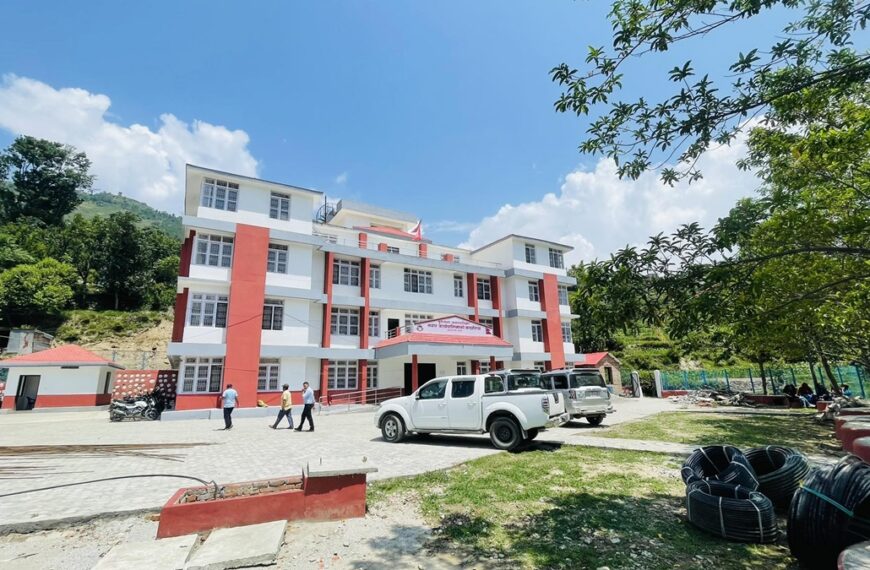 बाजुराको बुढीगंगा नगरपालिका प्रशासनिक संकटमा, चार महिनादेखि प्रमुख प्रशासकीय अधिकृतविहीन