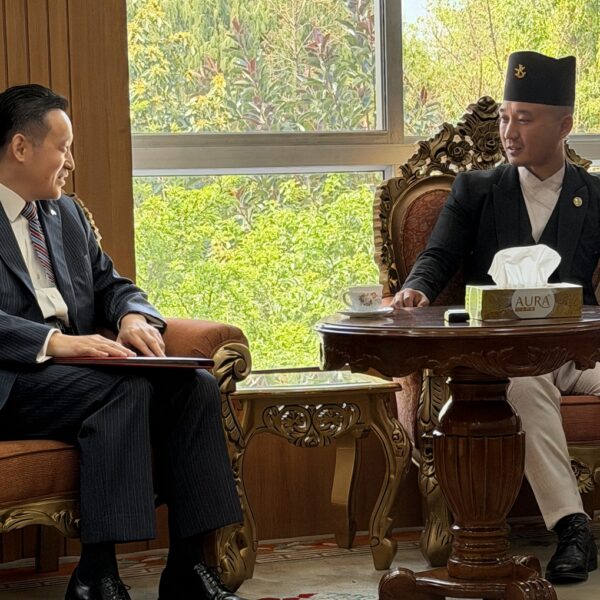 नेपाल-चीन सीमा सुरक्षा र व्यापार सहज बनाउन गृहमन्त्री र चिनियाँ राजदूतबीच छलफल