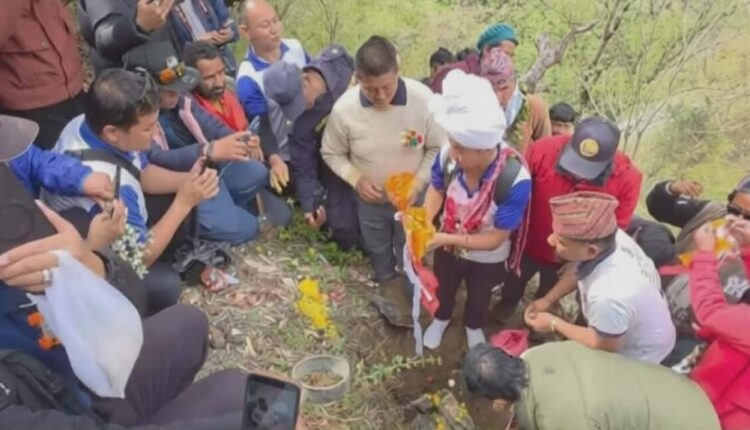 दार्चुलामा हर्क साम्पाङद्वारा पुल शिलान्यास