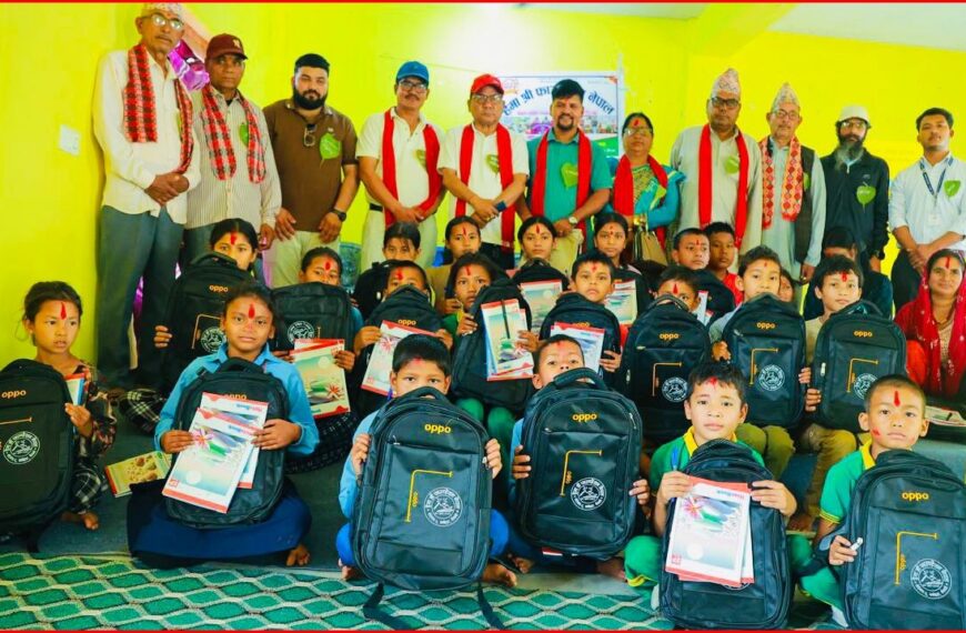 हेमा श्री फाउन्डेसन नेपालको दोस्रो स्थापना दिवसमा शैक्षिक सामग्री बितरण