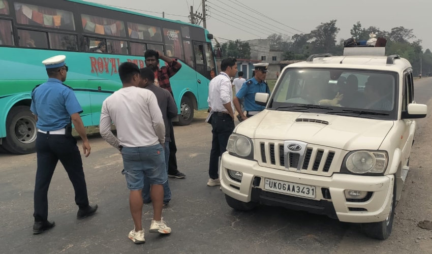 महेन्द्र राजमार्गमा १५३ सवारी चेकजाँच, ३६ कारबाहीमा