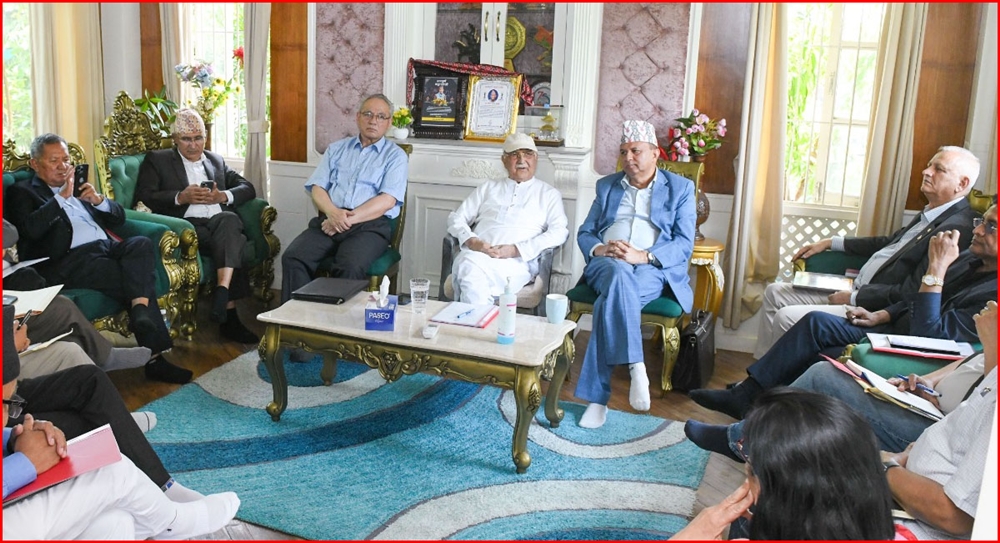 एमालेमा नेतृत्व विवाद चर्किँदै, ओलीमाथि दबाब बढ्यो