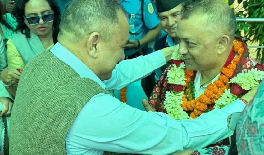 थापाको स्वागतमा मुख्यमन्त्री शाहको ‘युटर्न’ ? सुदूरपश्चिम कांग्रेसमा नयाँ सन्देश