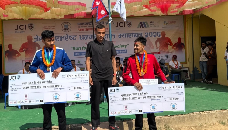 पाँचौँ प्रयासमा नरेन्द्रसिंह रावतलाई धनगढी हाफ म्याराथन&hellip;