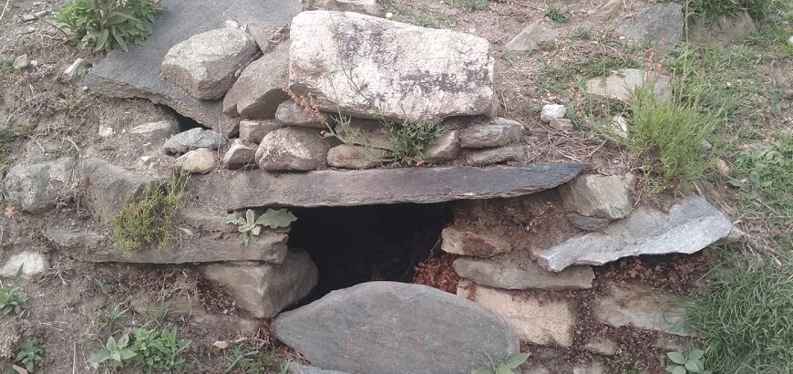 बाजुरामा पानीका नाउला सुक्दै, स्थानीय जीवनशैलीमै संकटको संकेत