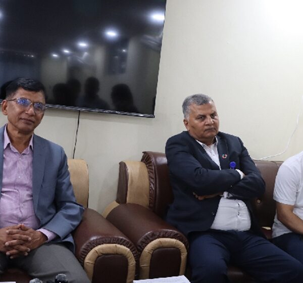 लम्कीचुहा अस्पताललाई प्रादेशिक स्तरमा स्तरोन्नति गर्ने प्रक्रिया अघि बढाउन मन्त्री खड्काको आग्रह