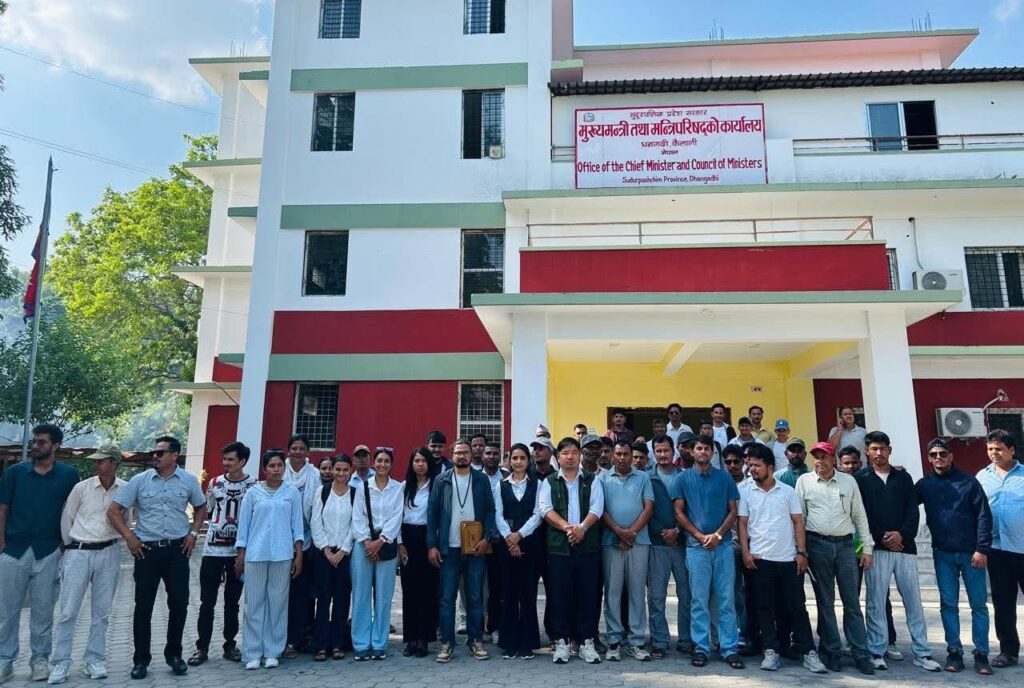 टेम्पो दुर्घटना प्रकरण : वन कर्मचारी आन्दोलित,…