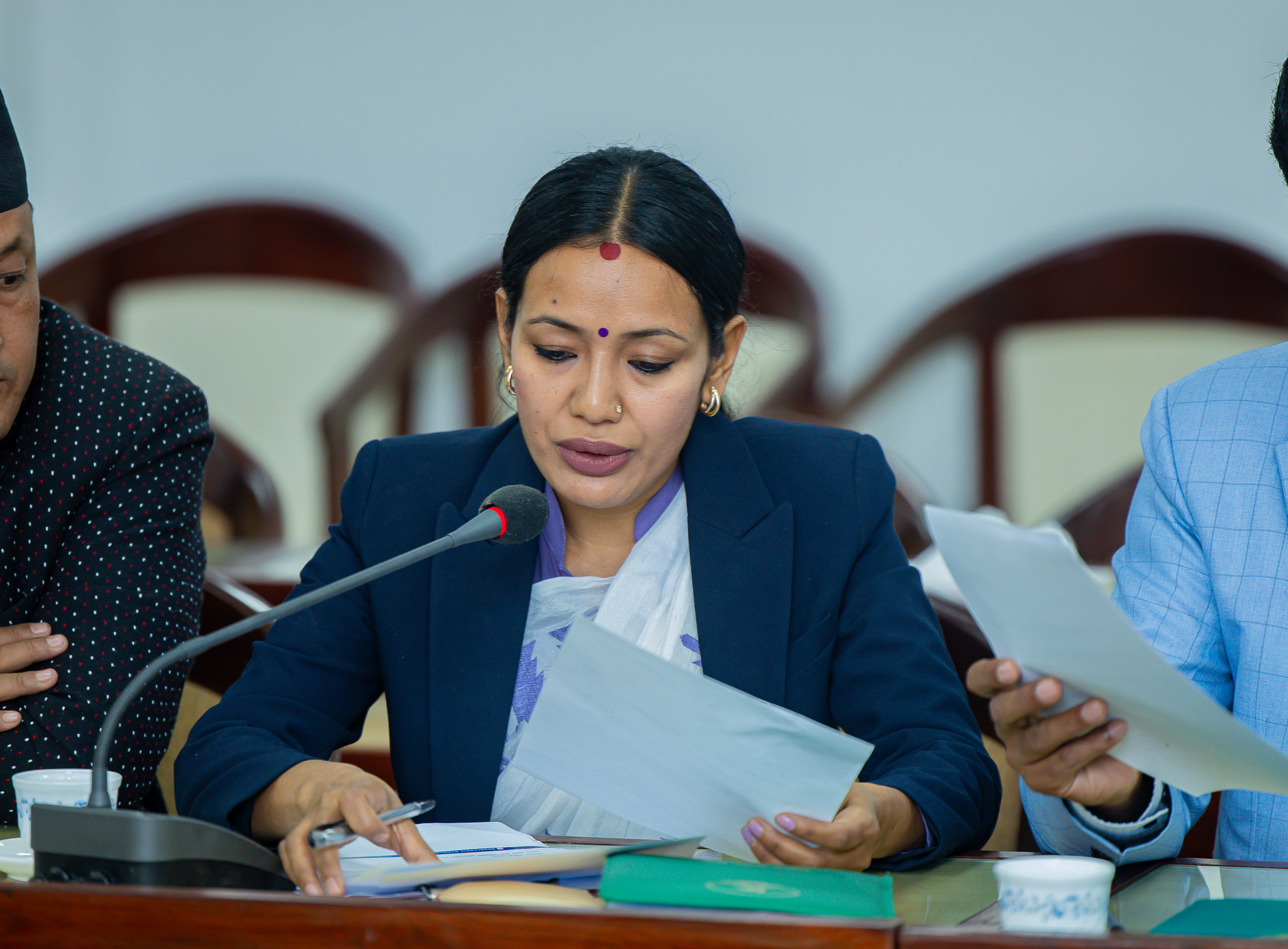 प्रधानमन्त्रीको अभिव्यक्तिबारे सांसद आशिका तामाङको प्रश्न : “संसद्मा आएर जवाफ दिनुपर्छ”