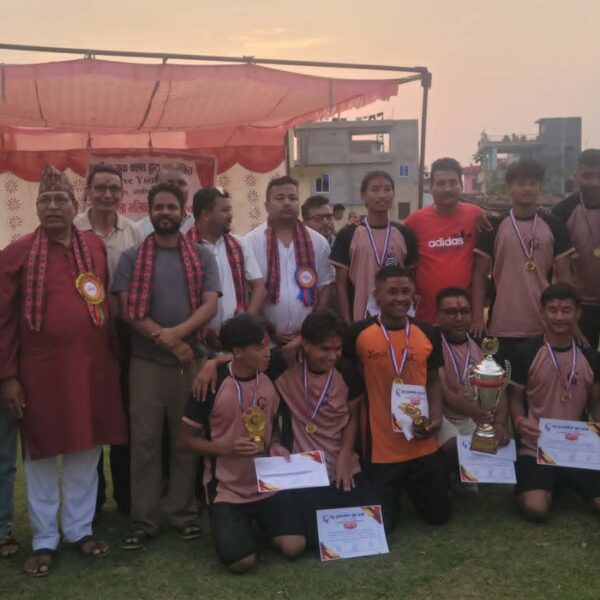 सृजनशील युवा क्लबद्वारा आयोजित वडा स्तरीय खुला भलिबल प्रतियोगिताको उपाधि आयोजक टोलीलाई