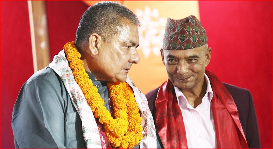 नयाँ राजनीतिक दल निर्माणतर्फ धवलशमशेर राणा–दुर्गा प्रसाईं…