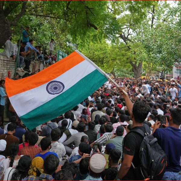 दिल्लीमा कक्रोच जनता पार्टी पहिलो शक्ति प्रदर्शन: शिक्षामन्त्रीको राजीनामा माग, देशव्यापी आन्दोलनको चेतावनी