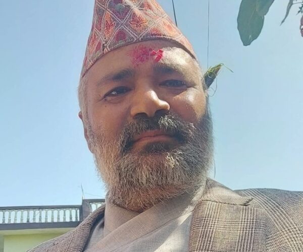 कञ्चनपुर रास्वपामा पदमबहादुर विष्ट पुनः सभापतिमा निर्वाचित