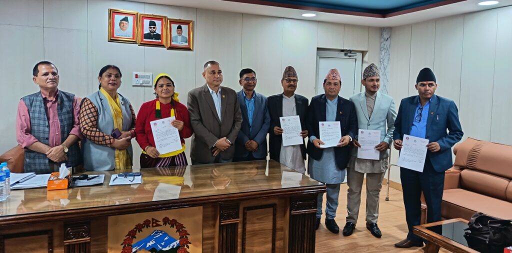 सुदूरपश्चिम प्रज्ञा प्रतिष्ठानमा नयाँ नेतृत्व: कुलपति नेपाल,…