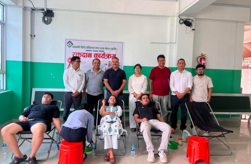 रक्त अभाव टार्न कैलालीमा घुम्ती रक्तदान, ७० युनिट रगत संकलन, अस्पताल उद्घाटनको पुर्व सन्ध्यामा रक्तदान