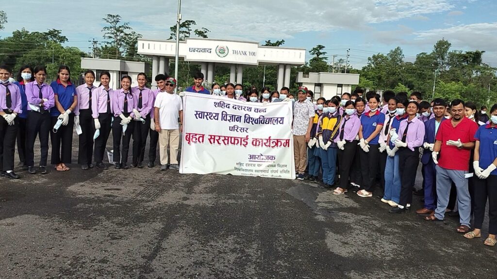 सामूहिक श्रमदानबाट चम्किँदै शहीद दशरथ चन्द स्वास्थ्य&hellip;