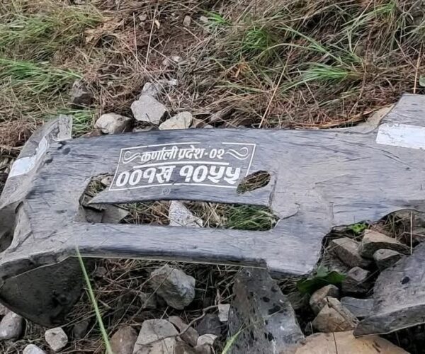 कर्णालीमा फोर्स गाडी डुब्दा उद्धारमा चुनौती,…