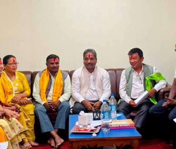 राष्ट्रपतिले राजीनामा दिनुपर्छ : प्रभु साह