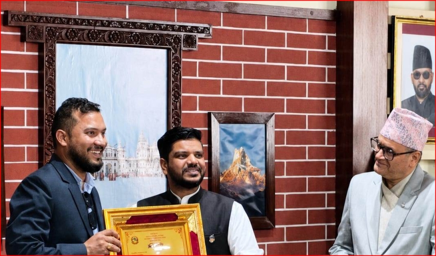 व्यवसायजन्य सुरक्षा अभ्यासमा उत्कृष्ट बन्दै धनगढीको नवजीवन अस्पताल सम्मानित