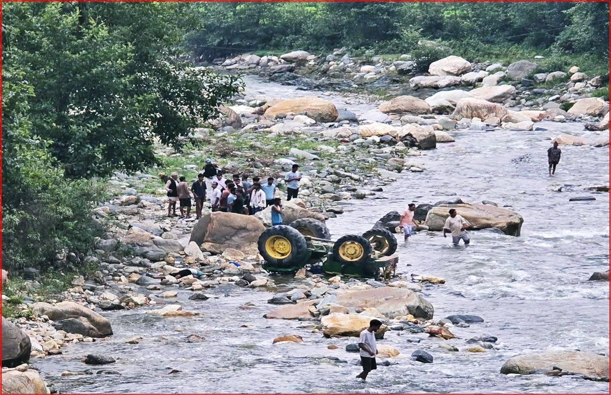 बैतडीको पुर्चौडीमा ट्र्याक्टर दुर्घटना, चालकको घटनास्थलमै मृत्यु