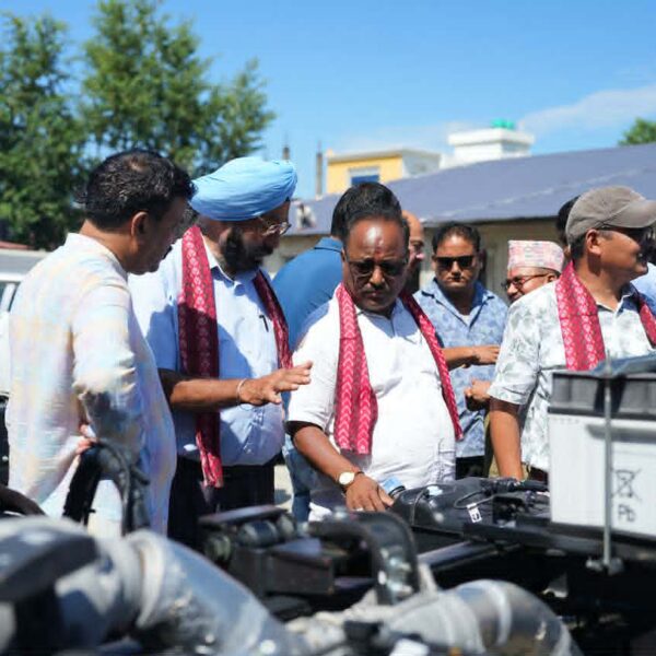 धनगढीमा सिप्रदी ट्रेडिङले सार्वजनिक गर्‍यो टाटा BS6 बस च्यासिस
