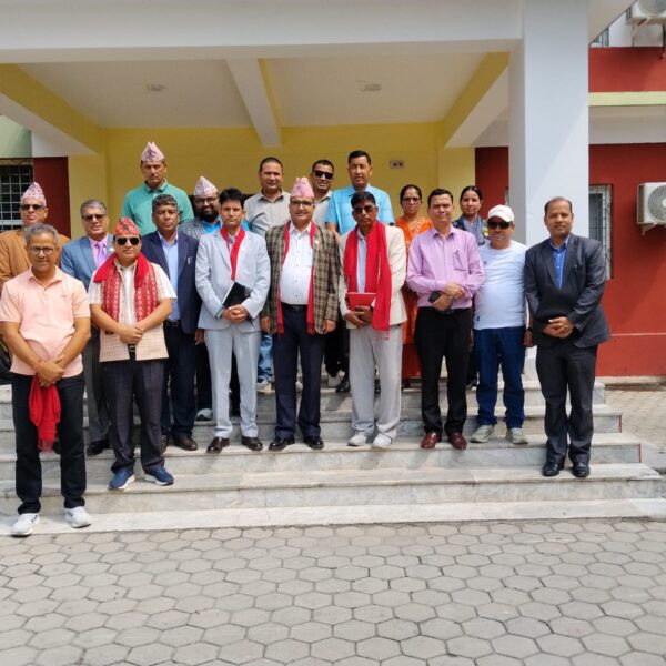 स्थानीय तहका समस्या समाधान गर्न सुदूरपश्चिमका मुख्यमन्त्री भट्टसँग ११ बुँदे माग