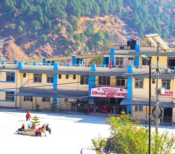 भोटेकोशी बाढीपीडितको उपचार तथा राहतका लागि जयपृथ्वी अस्पतालको ५५ हजार ५५५ सहयोग