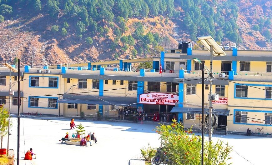 बझाङमा भाइरल ज्वरोको प्रकोप बढ्रदै , साइपालदेखि सदरमुकामसम्मका घरैपिच्छे बिरामी, बालबालिका बढी प्रभावित