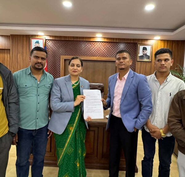बाजुराको स्वास्थ्य सेवा सुधारका लागि चारबुँदे माग, मन्त्रीसमक्ष ज्ञापनपत्र