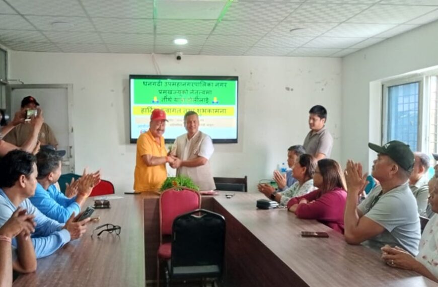 बडीमालिका पूजाका लागि पुगेको धनगढीको सरकारी टोलीलाई बाजुरामा स्वागत