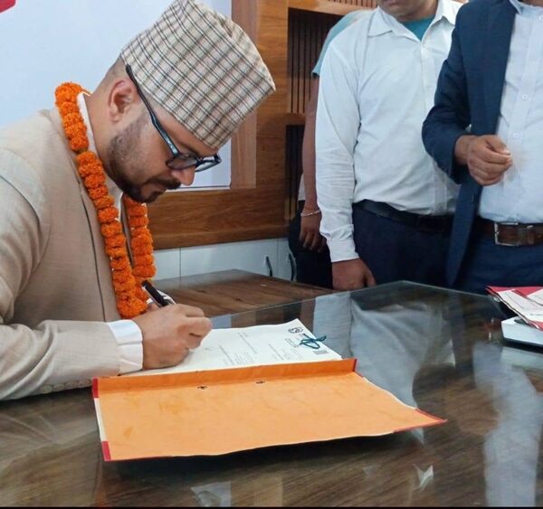 बहुवर्षीय ठेक्का छानबिनदेखि सडक सुरक्षा सुधारसम्म, मन्त्री भाटका तीन निर्णय