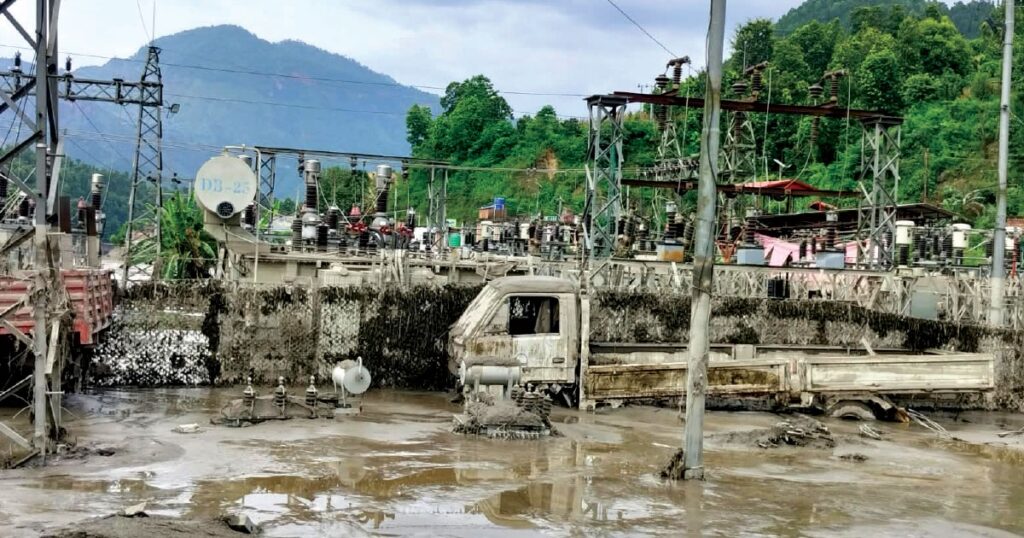 भोटेकोशी बाढीले जलविद्युत् क्षेत्रमा ठूलो क्षति, ४३१…