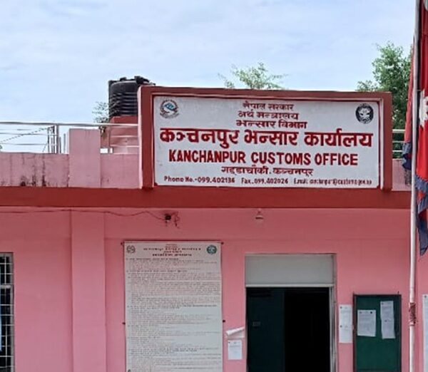 कञ्चनपुरमा अवैध इभी स्कुटरमाथि कडाइ, एक महिनामै १२ स्कुटर नियन्त्रणमा