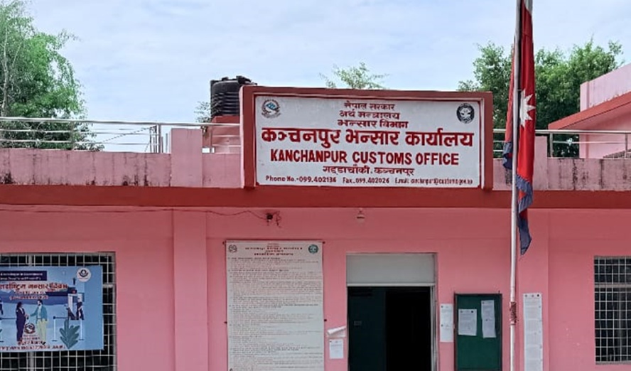 कञ्चनपुरमा अवैध इभी स्कुटरमाथि कडाइ, एक महिनामै…