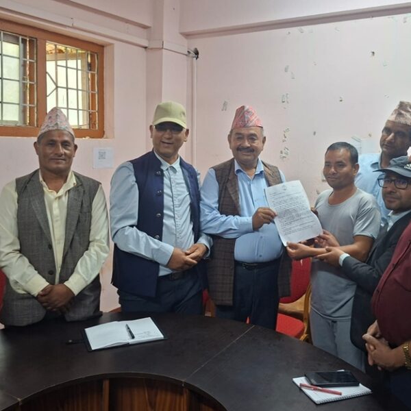 पारिश्रमिक वृद्धि र सामाजिक सुरक्षा माग्दै पाटनका नगर स्वयंसेवक शिक्षकको ज्ञापन