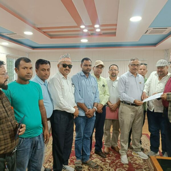 प्यारामेडिक्सका समस्या समाधान गर्न मुख्यमन्त्री भट्टको पहल गर्ने प्रतिबद्धता