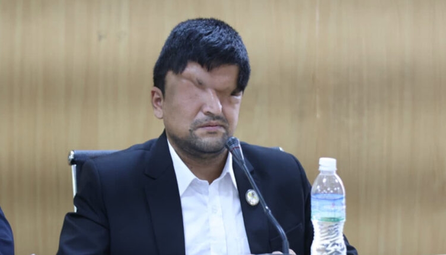 ग्यासको लाइन देख्दा चुनावी वाचा सम्झेर लाज…
