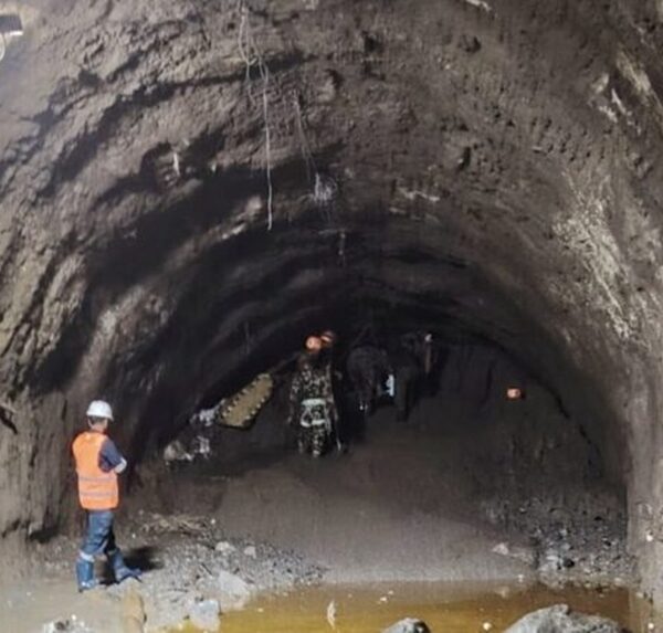 चिलिमे हाइड्रोमा बाढीले पुरिएका संरचनाबाट चार शव फेला, खोजी जारी