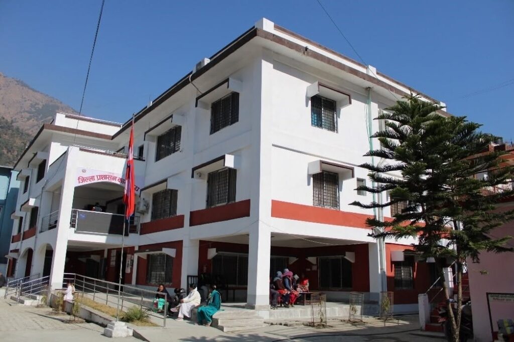भारी वर्षाको जोखिम बढेपछि दार्चुलामा सार्वजनिक सवारी…