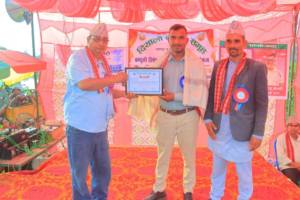 धर्मगुरु सुरेश सनातनी आर्य सम्मानित, बन्धुनी विशेष…
