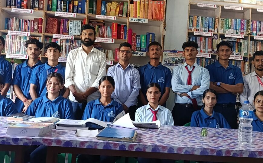धनगढीको ग्यालेक्सी कलेजका विद्यार्थीले गरे प्रतिभा पुस्तकालयको अवलोकन